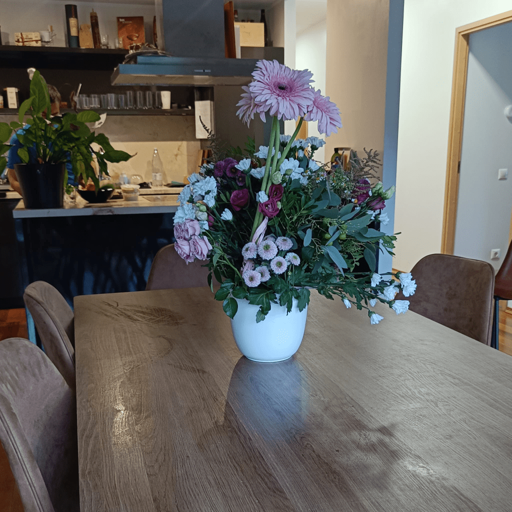 I got at least 5 different flower bouquets and mixed them all into a single pot.